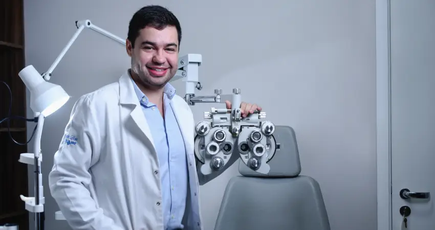 Dr. Eduardo Gouveia